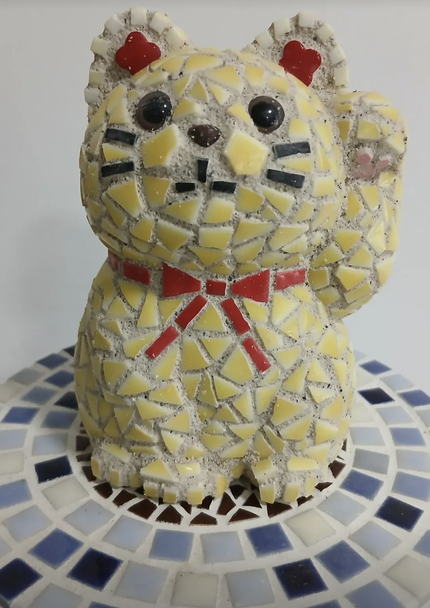 立体の招き猫
